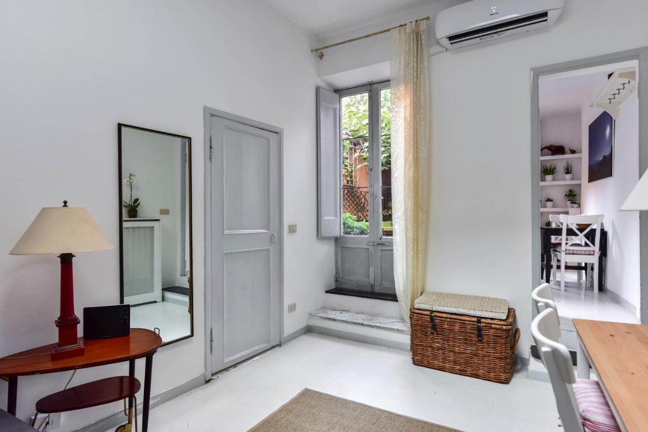 Monti Secret Garden Apartment Рим Екстериор снимка