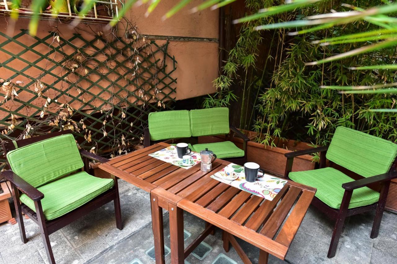 Monti Secret Garden Apartment Рим Екстериор снимка